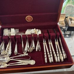 Genuine “ Sterling Silver” Silverware Sets & Pieces.. All Are 92.5% Sterling Silver  Buy @ Spot Silver Price
