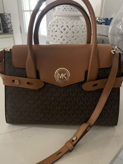 Micheal Kors Purse