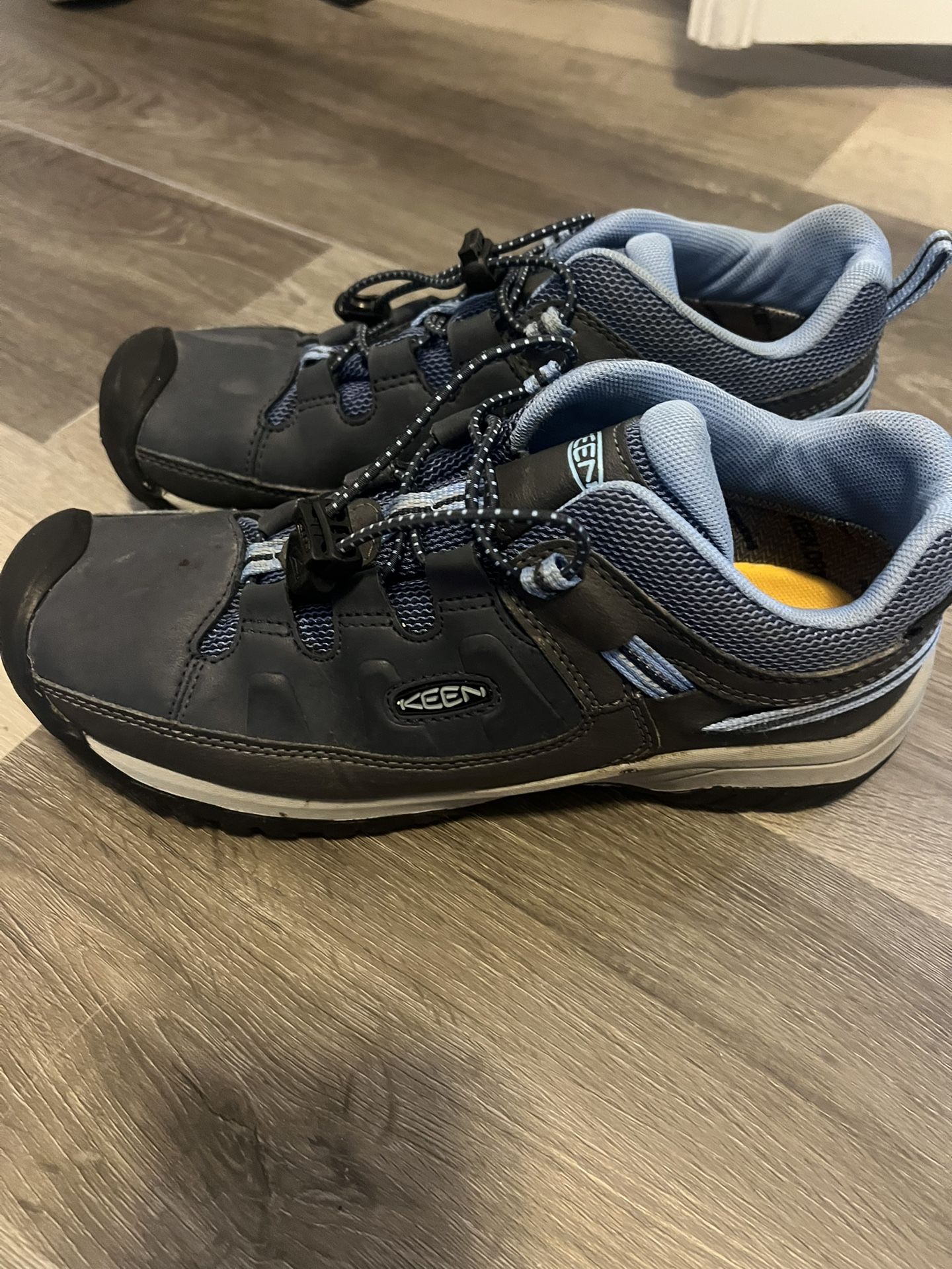 Kids waterproof shoes