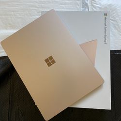 Microsoft surface Laptop 5 (2022) 13.5” Touch screen Intel i5 12th Gen 8GB  512GB powerful laptop