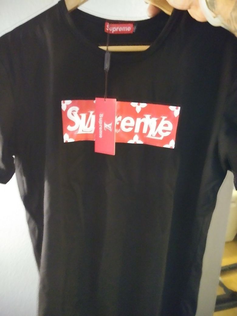 Supreme Louis Vuitton 3xl shirt