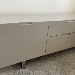 Modern TV stand