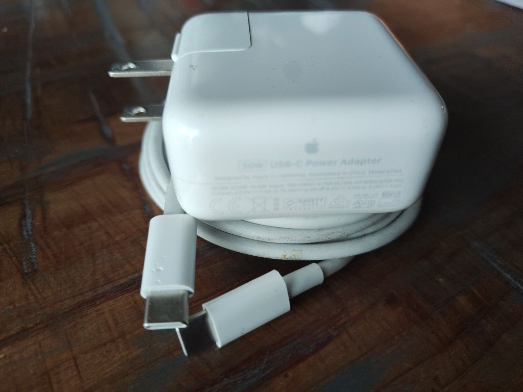 Apple 30W USB-C Power Adapter A2164