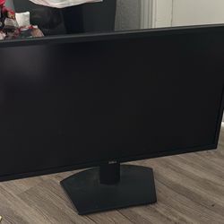 27 Inch Monitor 