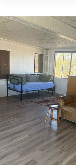 Day bed excellent condition