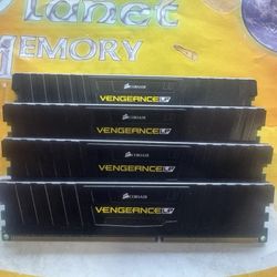 Corsair CMZ32GX3M4X1600C10 Vengeance 32GB (4x8GB) DDR3 1600 MHz (PC3 12800) Desktop Memory 1.5V