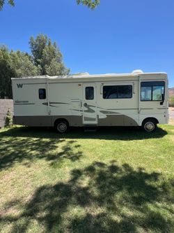 2006 Winnebago Sightseer 29R