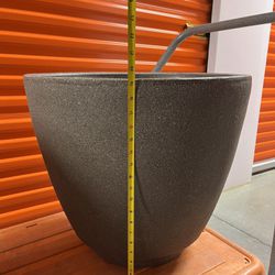 Large Plant Pot 