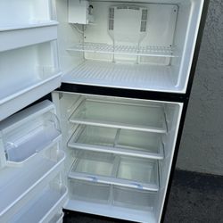 Big 21 Cubic Refrigerator Fridge Freezer (free Local Delivery)