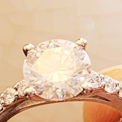 2 ct Moissanite Diamond Preveli On Silver 