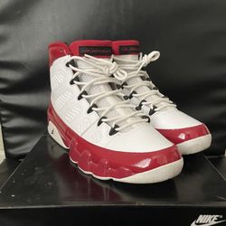 Air Jordan Retro 9 ‘Gym Red’