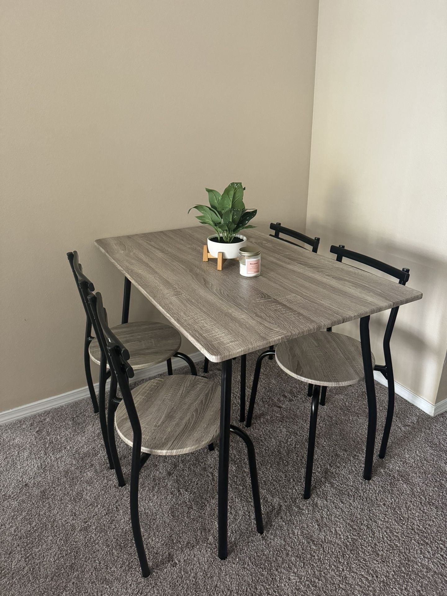 Dinning Table Set Of 4