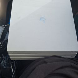 Playtetion 4