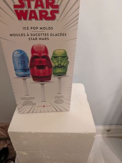 Williams-Sonoma Star Wars Ice Pop Molds DarthVader R2d2