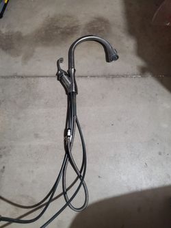 Delta Pull Out Faucet. SS