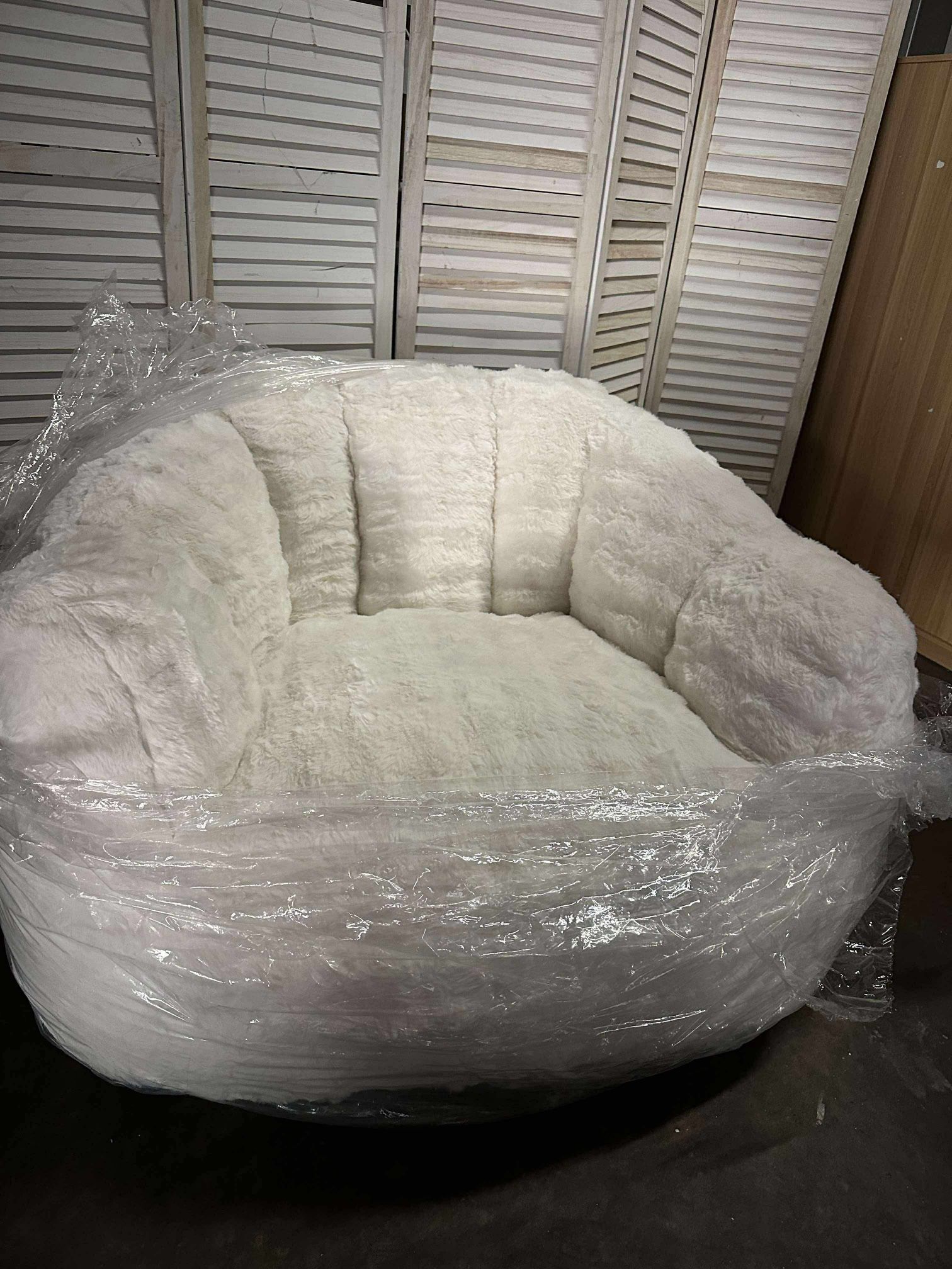 Giant Bean Bag Chair, Fluffy Bean Bag Chair with Armrest, Memory Foam Beanbag for Adults, Beige