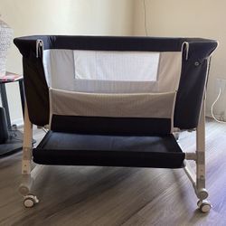 Bassinet, Baby Basinet Bedside Sleeper, Easy to Fold Crib Side Bassinet