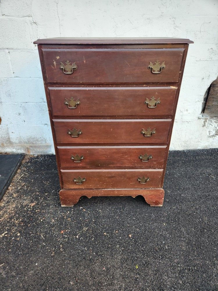Perfect Sized Farmhouse Fresh Dresser