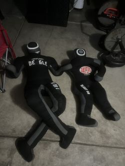 Grappling Dummy's