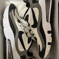 Nike AirMax 270 React