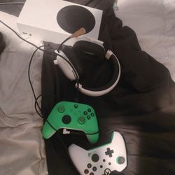 Xbox Series Two Remotes And Headset