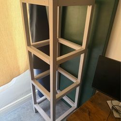 Cube with open shelving