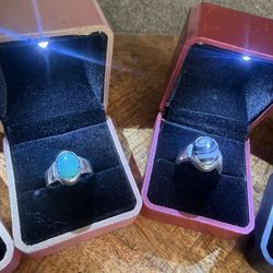 Silver rings with stone