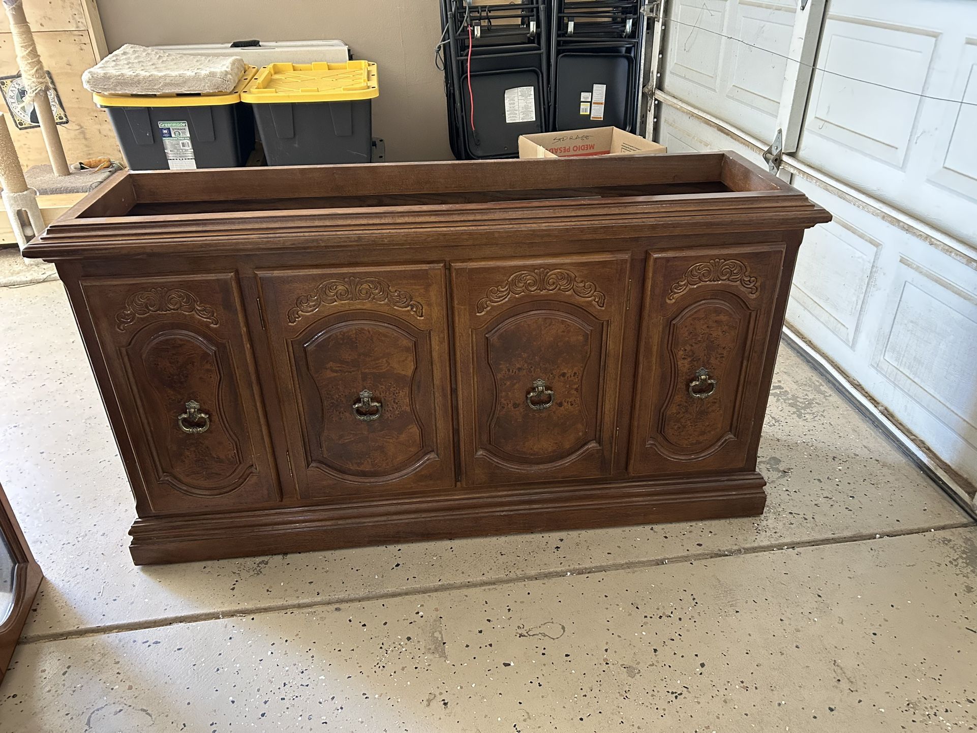 China Hutch