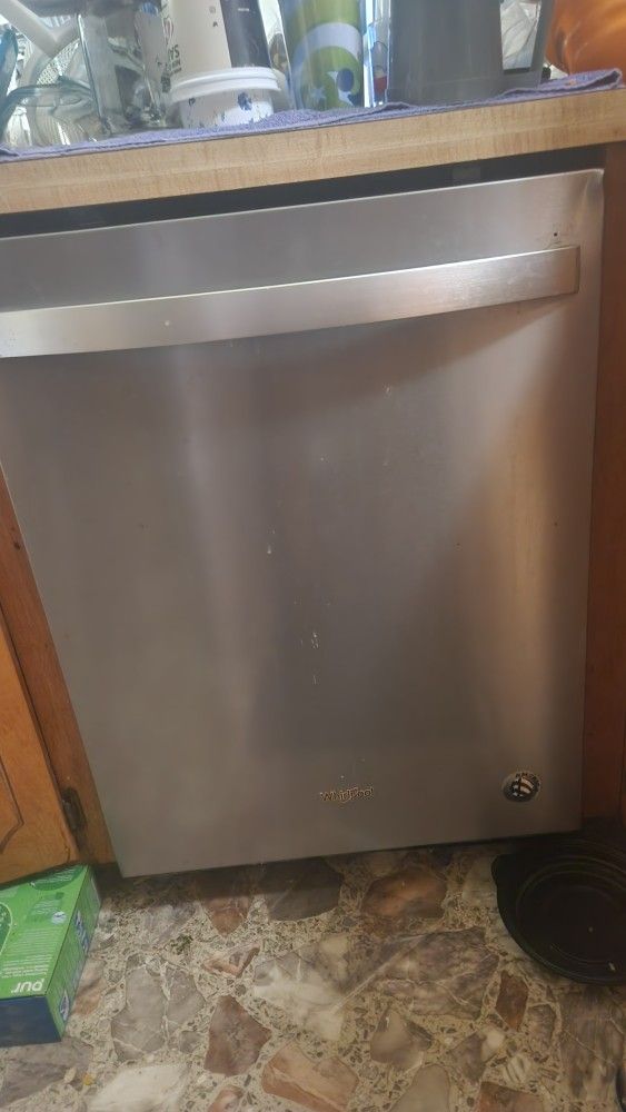 Whirlpool Dishwasher