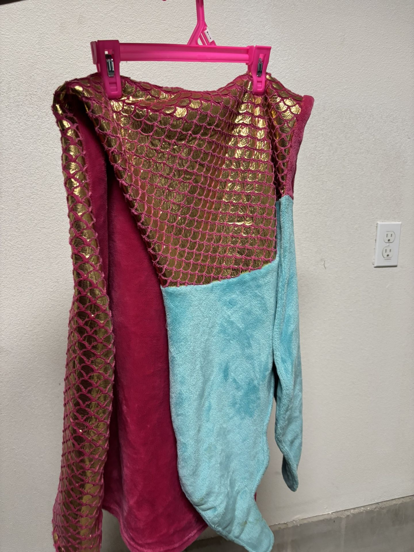 Mermaid Tail Blanket