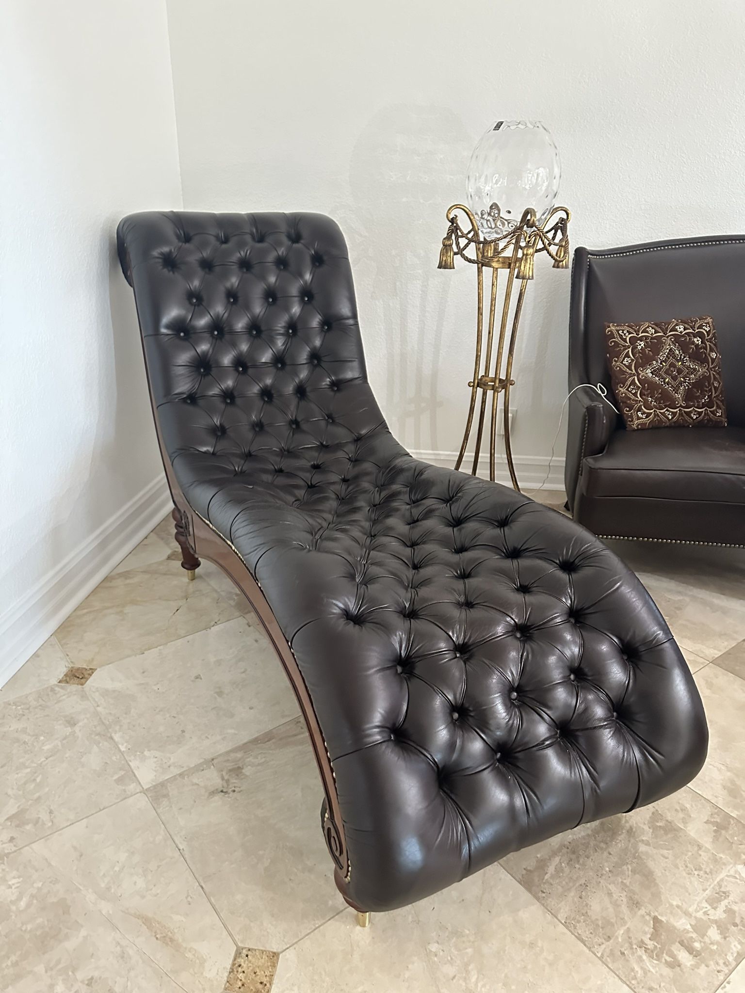 Leather Tufted Lounger Sofa