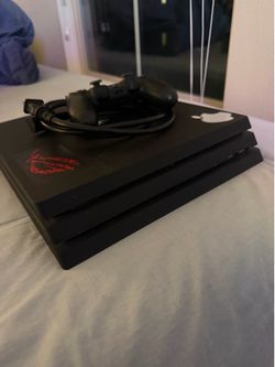 Playstation 4 Pro (Used)