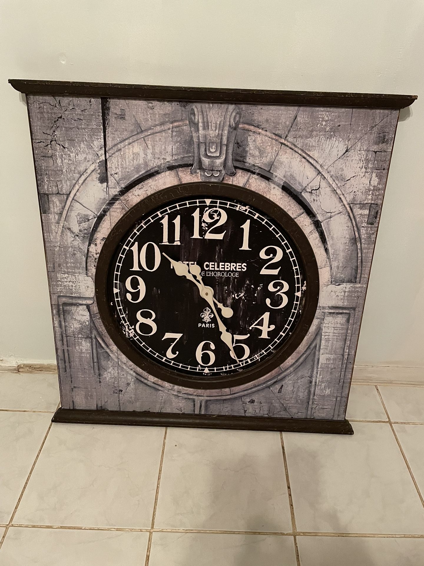 Big Clock Very Good Condition 35x45 Inch