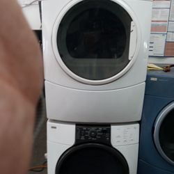 Kenmore Elite H.e3 Washer N Dryer