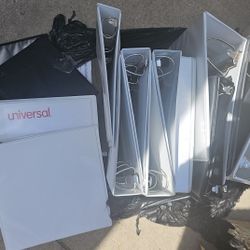 Bundle Of 16 Like New Binders. Different Sizes