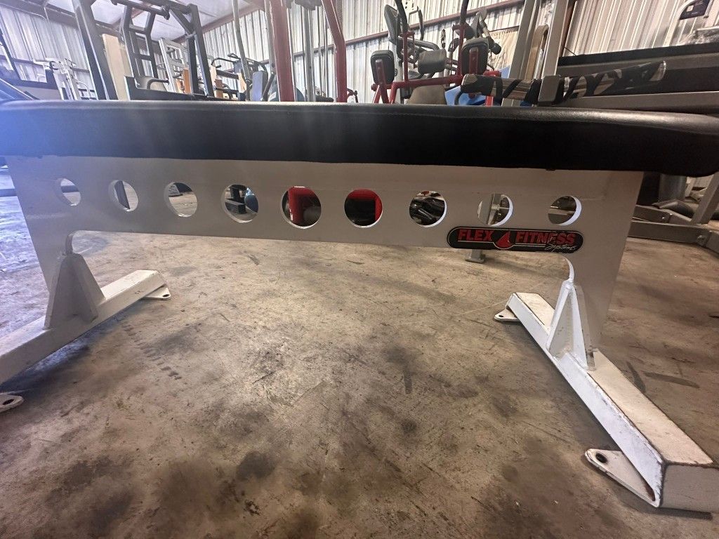 Flex Fitness  Flat Utility Bench  $300 Firm