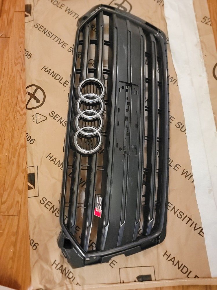 Audi S5 2018 Black Grill