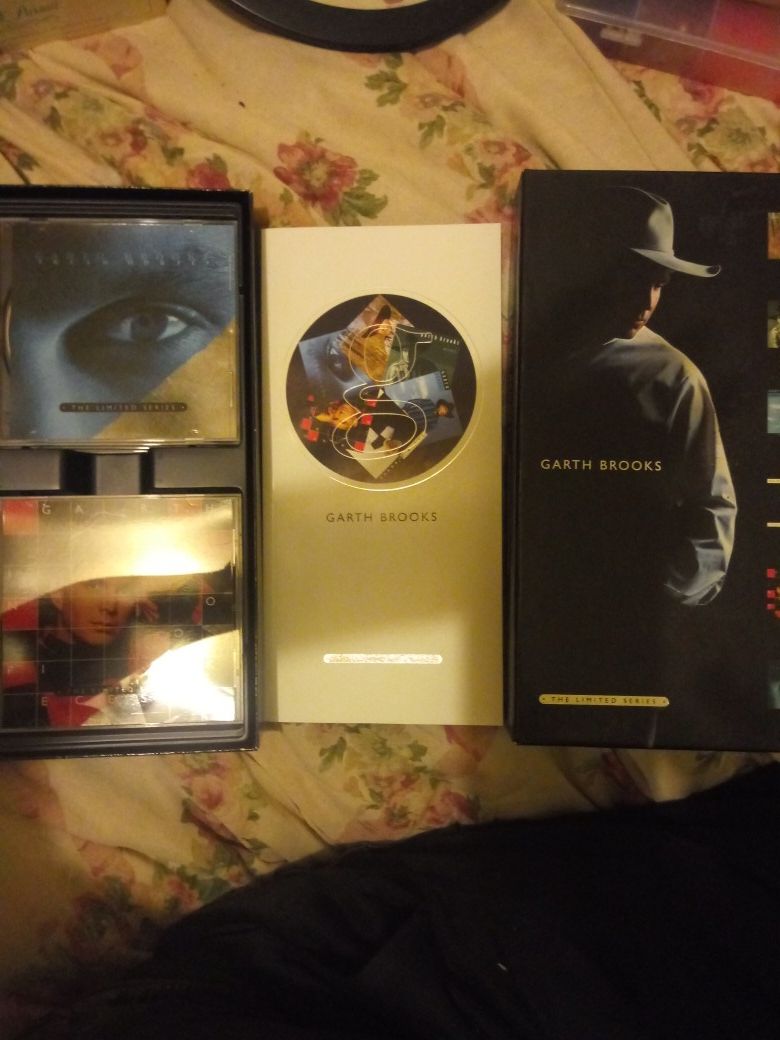 Limited series Garth Brooks CDs