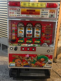 Vintage 3 row real slot machine