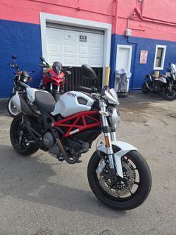 2011Ducati Monster 796cc 