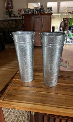 Metal Flower Vase 15”