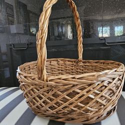 Beautiful Sturdy Well Made Basket In Great Condition
