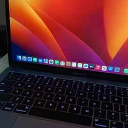 MacBook Pro  13 Inch 2017 