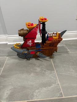 Imaginext Shark Bite Pirate Ship Toy