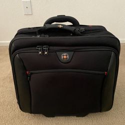 POTOMAC from SwissGear by Wenger Wheeled Computer Rolling Case