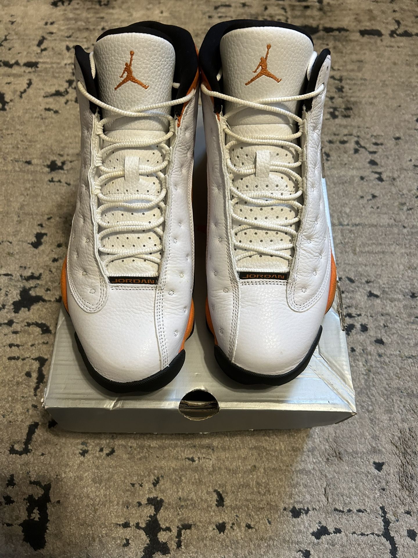 Jordan 13 Starfish ( Size 10.5)