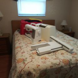 All Wooden Five Piece Bedroom Set With Mattres