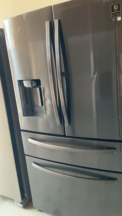 Samsung 4-Door Black Fridge

