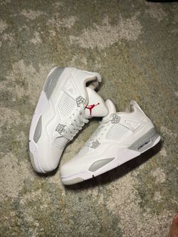 Jordan 4s
