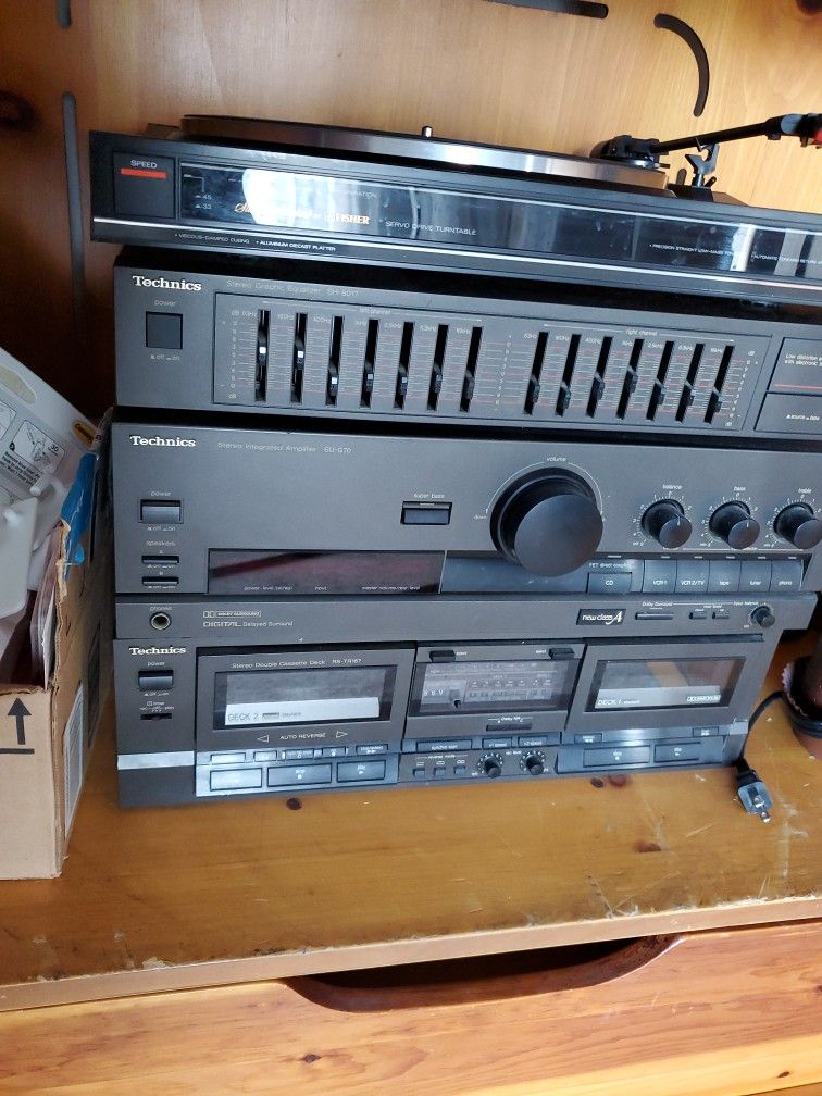 Vintage Teqhnics Stereo System